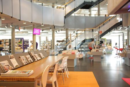 Abonnement verlengen, wijzigen of opzeggen (Praktisch > Bibliotheekinformatie)
