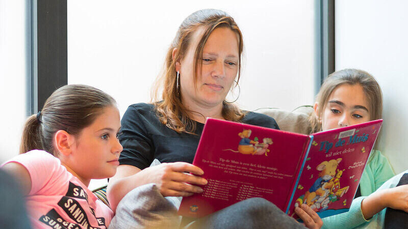 Nederlands leren met VoorleesExpress