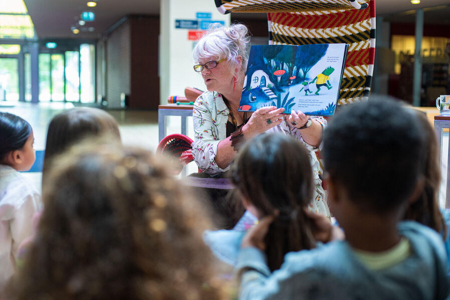 Voorlezen op woensdagmiddag